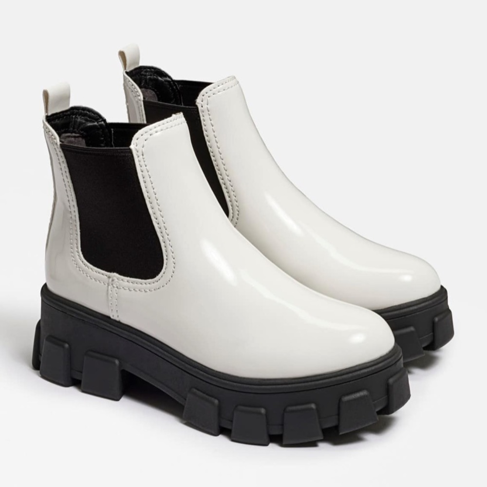 Sam Edelman Darielle Boot - Picture 9 of 15